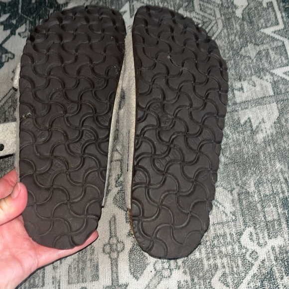 Birkenstock women’s Arizona Light Gray Wool Sandals size 38 women’s 8 - Picture 6 of 6